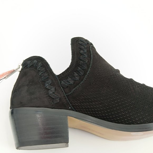 VINCE CAMUTO BLACK LEATHER BOOTIES SIZE 6.5M - Picture 12 of 16